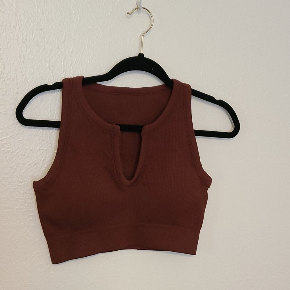 Brown ribbed set. Sports bra and leggings.